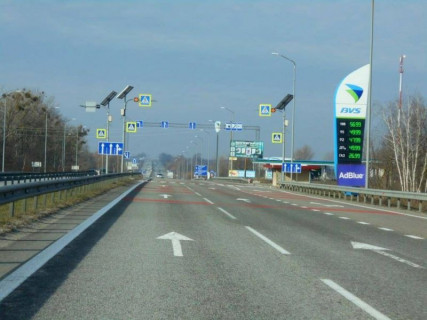 Билборд A на трассах Киевской области, 6х3  с. Березівка, траса М-06 "Київ-Чоп" (Житомир), км 40+500 право, біля автобусної зупинки "Северинівка" фото 1