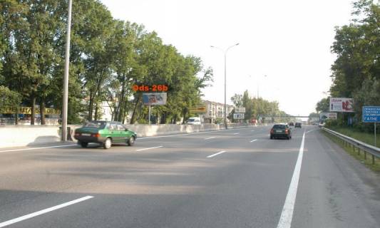 Билборд B в Гатном, 6,20х2,85  с. Чабани, траса М-05 Київ-Одеса, км 14+940 ліво, через 875м після Нової Лінії та магазину АТБ, заїзд у МегаМаркет Гатне, за 70м до автобусної зупинки, за 150м до повороту на Гатне, Крюківщину, Вишневе фото 1