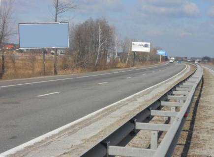 Билборд B в с. Романкове, 6х3  Дніпровське шосе, траса Н-01 "Київ-Знам'янка", км 31+050 право, елітна приватна забудова, біля с. Великі Дмитровичі фото 1