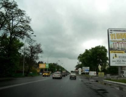 Билборд B в Бровары, 6х3  м. Бровари, вул. Київська, поворот на вул. Металургів, через 110м після ТРЦ "Термінал" та магазину "МегаМаркет", через 110м після АЗС "КЛО", через 265м після розвилки з вул. Павла Чубинського та Петлюри Симона вул. (кол. Черняховського), через 415м після повороту на фото 1