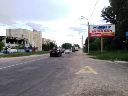 Білборд, Бігборд (Борд)  A у Бровари, 6х3  м. Бровари, Оникієнка Олега вул. (кол. Кутузова), 110, біля автобусної зупинки, навпроти АЗС ОККО, через 50м після перехрестя з вул. Богдана Хмельницького, за 90м до повороту на вул. Прилуцька Фото 1