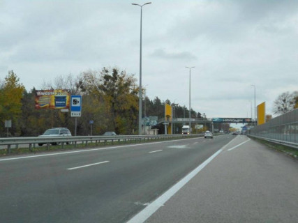 Билборд B в Мрії, 6х3  с. Мрія, траса М-06 "Київ-Чоп" (Житомир), км 28+850 право, за 50м до автобусної зупинки, за 150м до поворту на вул. Мрія, через 850м після АЗС Motto фото 1