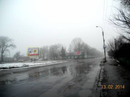 Білборд, Бігборд (Борд)  A у Умані, 6х3  м. Умань, вул. Залізнична, навпроти будинку 4, біля залізничного вокзалу, біля автобусної зупинки, через 40м после качана вул. Незалежності Фото 1