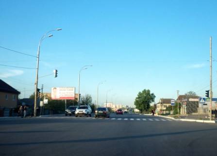 Білборд, Бігборд (Борд)  B у Бровари, 6х3  м. Бровари, вул. Київська, 29, навпроти автобусної зупинки, через 60м після перехрестя з Зеленського Євгенія вул. (кол. Чапаєва), через 350м після магазину "Фора", через 370м після перехрестя з вул.Заліська (колишня провулок С.Єсеніна) , через 450м після АЗС "КЛО" Фото 1