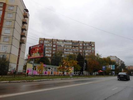 Билборд B в Бровары, 6х3  м. Бровари, вул. Чорних Запорожців, 54, через 60м після розвилки з вул. Марії Лагунової, через 180м після ТЦ Форум та автобусної зупинки, за 270м до повороту на бульвар Незалежності фото 1