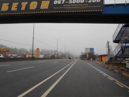 Білборд, Бігборд (Борд)  A у Чабани с. Чабани, траса М-05 Київ-Одеса, км 16+485 ліво, біля автобусної зупинки, навпроти заїзду на  АЗС Marshal, через 80м після повороту на вул. Кірова Фото 1