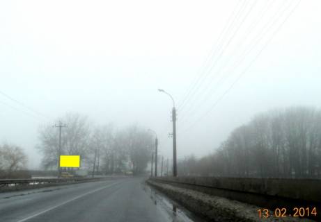 Білборд, Бігборд (Борд)  B у Умані, 6х3  м. Умань, вул. Інтернаціональна, за дамбою, через 185м после перехрестя з Інтернаціональнім провулком, через 315м после повороту на вул. Мічуріна, за 80м до автобусної зупинки та 135м до повороту на вул. Павлова Фото 1
