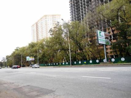 Билборд A в Бровары, 6х3  м. Бровари, вул. Київська, навпроти будинку 298, через 300м після магазину "Епіцентр" та магазину "Novus", через 155м після повороту на вул. Козацька, за 90м до повороту до ЖК "Лісовий квартал", за 210м до магазину "Сільпо" фото 1