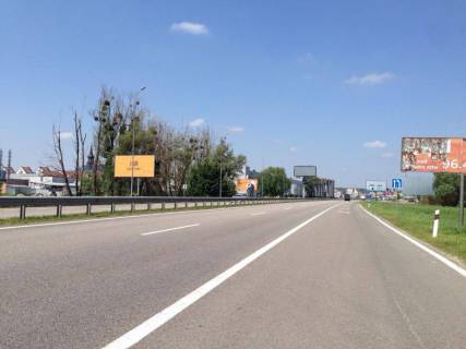 Билборд B в Киеве шосе Дніпровське (шосе Дніпропетровське), траса Н-01 "Київ-Знам'янка", км 24+100 право, за 450м до повороту на с. Ходосівку та АЗС UPG, за 100м до ТЦ "МегаМаркет", через 150м після ТЦ "Аракс" фото 1