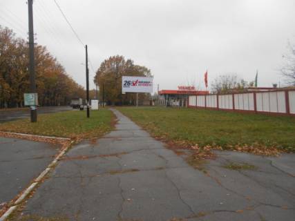 Billboard A in Uman m. Uman', st. Maksima Zaliznaka, 6, cerez 140m pisla povorotu na st. Pivnicna ta 90m pisla avtobusnoi zupinki, za 105m do povorotu na st. Gastello Photo 1