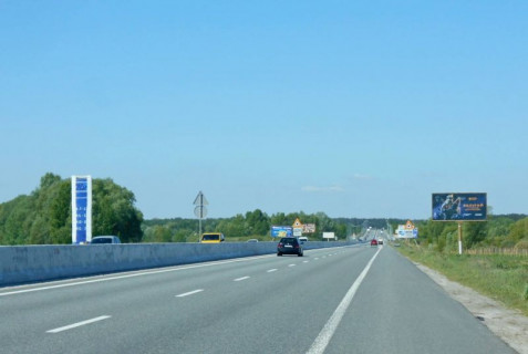 Билборд A в Бровары, 6х3  м. Бровари, траса М-01 "Київ-Чернігів-Нові Яриловичі", км 22+550 ліво, об'їзд м. Бровари, через 750м після перетину Переяславський шлях (кол. Осипова) та вул. Лагунової, ресторану "Петрівський Бровар" та АЗС ОККО, за 1.7км до повороту на вул. Анатолія фото 1