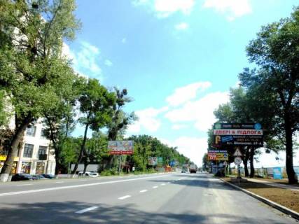Билборд A в Киеве, 6х3   с. Софіївська Борщагівка, траса Р-04 "Київ-Бишів-Звенигородка", вул. Соборна (Леніна), навпроти  ЖК "Софіївський Квартал", через 50м після автобусної зупинки, через 120м після повороту на вул. Академіка Шалімова, ЖК "Барселона" та ЖК "Данія", за фото 1