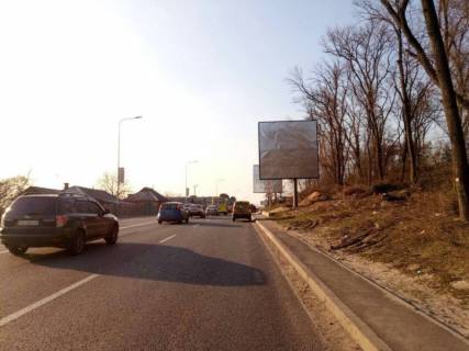 Билборд A в Гостомеле, 6х3  смт. Гостомель, траса М-07 "Київ-Ковель", км 22+500 право, вул. Кулішова, 33, перед поворотом на с. Горенка, за 225м до автобусної зупинки "Горенка", низ фото 1