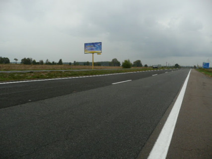 Билборд B на трассах Киевской области, 6х3  Траса М-01 "Київ-Чернігів-Нові Яриловичі", км 32+700 право, об'їзд м. Бровари, за 650м до розв'язки з вул. Гоголівська та автошляхом Н-07 фото 1