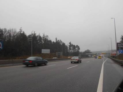 Білборд, Бігборд (Борд)  B у Києві с. Віта-Поштова, траса М-05 Київ-Одеса, км 18+690 ліво, за 230м до автобусної зупинки та повороту на с. Віта-Поштова та с. Круглик   Фото 1