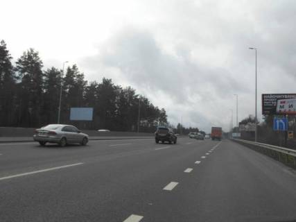 Білборд, Бігборд (Борд)  B у Києві с. Віта-Поштова, траса М-05 Київ-Одеса, км 22+365 ліво, через 330м після повороту на Боярку  Фото 1