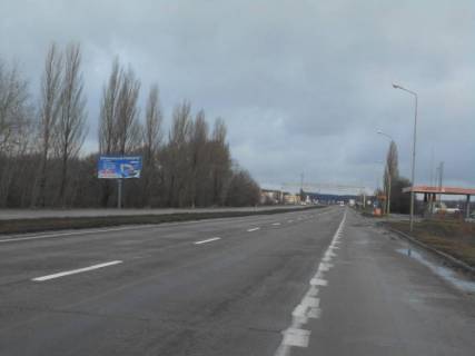 Билборд B в Киеве траса М-05 Київ-Одеса, км 97+785 право, за 620м до повороту на с. Одноріг, через 820м після повороту на с. Черкас фото 1