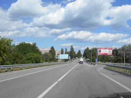 Билборд A в Обухове, 6х3  м. Обухів, початок вул. Промислова, міст через трасу Н-01 "Київ-Знам'янка", на повороті на Київ фото 1