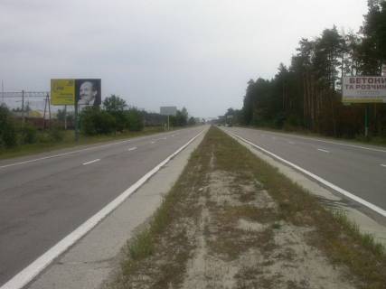 Билборд B в с. Новые Безрадичи, 6х3  Дніпровське шосе, траса Н-01 "Київ-Знам'янка", км 35+600 ліво, за 520м до з/д станції, через 780м після повороту на с. Нові Безрадичі фото 1