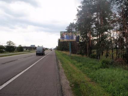 Билборд A в с. Новые Безрадичи, 6х3  Дніпровське шосе, траса Н-01 "Київ-Знам'янка", км 35+620 право, за 500м до з/д станції, через 800м після повороту на с. Нові Безрадичі фото 1