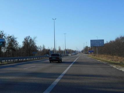 Билборд A в с. Гуровщине, 6х3  с. Гурівщина, траса М-06 "Київ-Чоп" (Житомир), км 30+350 право, в'їзд в с. Гурівщина, через 700м після "Camper group" фото 1