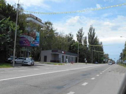 Билборд B в Буче, 6х3  м. Буча, траса М-07 "Київ-Ковель", км 28+300 ліво, вул. Нове Шосе, біля автобусної зупинки та магазину ЕКО-Маркет, навпроти McDonald's, через 400м після магазину Novus та поворту на вул. Вокзальна, за 180м до перехрестя з вул. Вишнева та вул. Польова фото 1