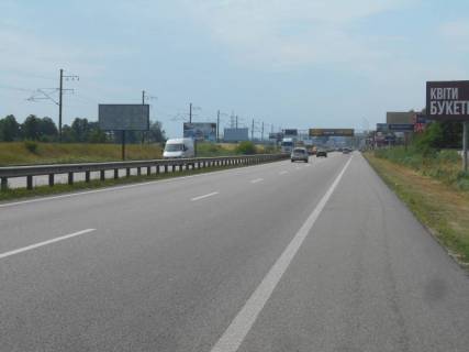 Билборд B в Лесниках, 6х3  Дніпровське шосе, траса Н-01 "Київ-Знам'янка", км 21+850 ліво, через 1км після повороту на с. Лісники фото 1