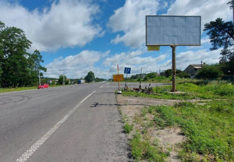 Билборд A в Заліссі, 6х3  с. Залісся, чернігівська траса, траса М-01 "Київ-Чернігів-Нові Яриловичі", км 44+000 право, вул. Київська, навпроти ресторану "Три козаки", за 800м до повороту на вул. Окружна та с. Богданівка, через 300м після АЗС "ОККО" фото 1