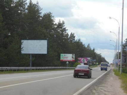 Білборд, Бігборд (Борд)  B у с. Козине, 6х3  Конча-Заспа, траса Р-01, км 29+250 право, за 410м до повороту на котеджне містечко "РОМАНОВО", за 300м до комплексу "Сезони SPA" та ресторану "Giardino", через 200м після ресторану "ТАНДИР" Фото 1