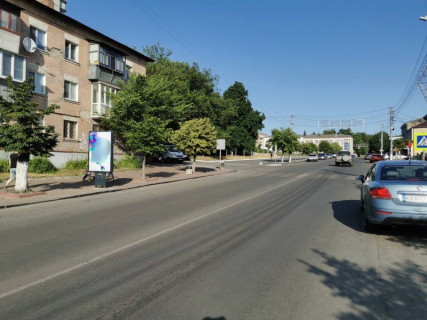 Ситилайт B в Василькове, 1,2х1,8  м. Васильків, вул. Грушевського, 2, через 100м після відділення ПУМБ та автобусної зупинки, через 150м після Васильківського Міськрайонного центру зайнятості, через 200м після магазину "Сільпо" та "COMFY", через 300м після повороту на вул. Гоголя, фото 1