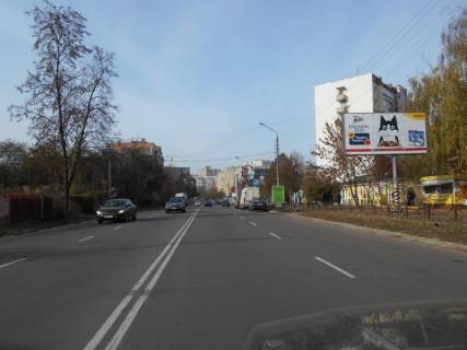 Білборд, Бігборд (Борд)  A у Бровари м. Бровари, пров. Чорних Запорожців (кол. Короленка, Камо) , 52, за 120м до розвилки з вул. Марії Лагунової, за 240м до ТЦ Форум, через 200м після розвилки з бульваром Незалежності Фото 1