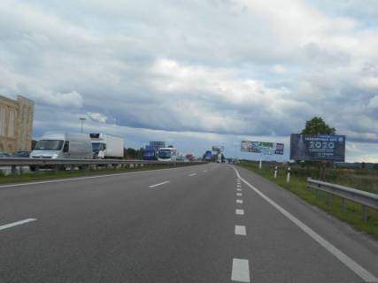 Билборд A в Киеве шосе Дніпровське (шосе Дніпропетровське), траса Н-01 "Київ-Знам'янка", км 24+250 право, через 600м після повороту на с. Ходосівку та АЗС UPG, через 250м після ТЦ "МегаМаркет", навпроти ТЦ "Аракс" фото 1