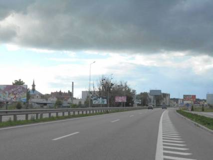 Билборд B в Киеве шосе Дніпровське (шосе Дніпропетровське), траса Н-01 "Київ-Знам'янка", км 24+250 право, за 600м до повороту на с. Ходосівку та АЗС UPG, за 250м до ТЦ "МегаМаркет", навпроти ТЦ "Аракс" фото 1
