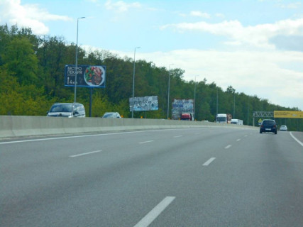 Билборд B в с. Вита-Почтовая, 6х3  с. Віта-Поштова, траса М-05 Київ-Одеса, км 20+800 ліво, за 500м до магазину Сільпо, за 770м до АЗС БРСМ фото 1