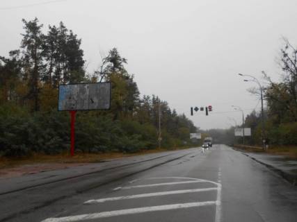 Билборд B в Вышгороде, 6х3  Траса Р-02 "Київ-Іванків-Овруч", км 19+200 право, на світлофорі, навпроти повороту на завод SANDORA та HENKEL-Україна, виїзд з м. Вишгород в напрямку площі Шевченка фото 1