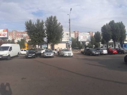 Білборд B у Обухові м. Обухів, вул. Київська, 117, біля супермаркета "Велика кишеня" (автозупинка "Піщана")- сторона до виходу(парковка) Велика Кишеня Фото 1