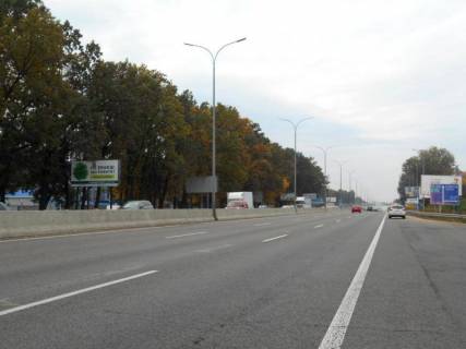 Билборд B в Чабаны, 6х3  с. Чабани, траса М-05 Київ-Одеса, км 14+735 ліво, в'їзд у с. Чабани, через 670м після Нової Лінії та магазину АТБ, за 210м до заїзду у МегаМаркет Гатне, за 355м до повороту на Гатне, Крюківщину, Вишневе фото 1