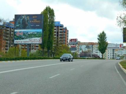Билборд B в Обухове, 6х3  м. Обухів, вул. Київська, 168, в'їзд в м. Обухів з м. Києва, Українки, за 200м до ринку "Піщаний", низ фото 1