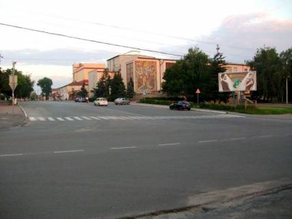 Призма A в Василькове м. Васильків, кут вул. Володимирської и вул. Соборної, навпроти СІЛЬПО - 308441 фото 1