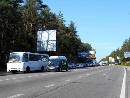 Билборд B в Ирпене м. Ірпінь, траса М-07, км 23+950 ліво, вул. Свято-Покровська, 30А, розвилка Ірпінь-Гостомель-Буча,  в'їзд у Бучу, верх фото 1