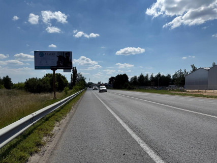 Білборд B у Ворзелі, 6х3  м. Буча, траса М-07 "Київ-Ковель", км 31+400 право, за 450м до повороту на автошлях Т1001 та смт. Ворзель, через 550м після АЗС БРСМ Нафта, через 700м після ЖК "Форест Ленд" Фото 1