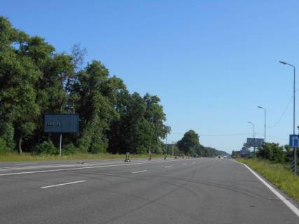 Білборд, Бігборд (Борд)  B у , , 6х3  с. Залісся, чернігівська траса, траса М-01 "Київ-Чернігів-Нові Яриловичі", км 43+950 ліво, вул. Київська, за 100м до ресторану "Три козаки", за 820м до повороту на вул. Окружна та с. Богданівка, через 200м після АЗС "ОККО" Фото 1