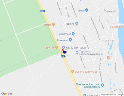 Билборд B в Козине, 6х3  Конча-Заспа, траса Р-01, км 29+950 ліво, автобусна зупинка "Козин-2", через 130м після повороту на вул. Партизанська, через 210м після супермаркету "FAVORE", за 300м до заміської резиденції "QUEEN", клуб "SPORT LIFE" схема
