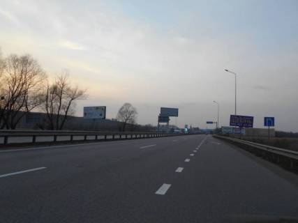 Билборд B в Ходосовке, 6х3  Дніпровське шосе, траса Н-01 "Київ-Знам'янка", км 24+820 право, за 820м до ТЦ "МегаМаркет", за 570м до ТЦ "Аракс", через 280м після розв'язки на с. Креничі фото 1