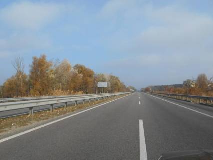 Билборд B в Обухове км 42+500 праворуч (Н-01 Київ-Знам'янка), на повороті до ТОВ Інтерфом фото 1