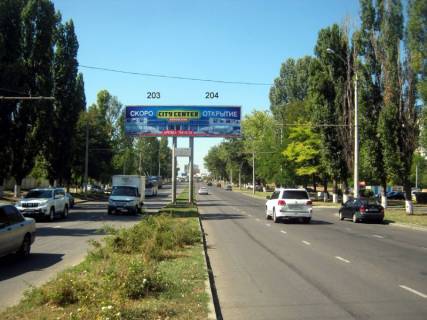 Билборд A в Одессе, 3х6  пр-т Ак.Глушка-вул.Ільфа і Петрова - з площі (праворуч) фото 1