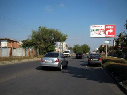 Білборд, Бігборд (Борд)   у Одесі пр. М. Жукова, 95 - до Таврії (А) Фото 1