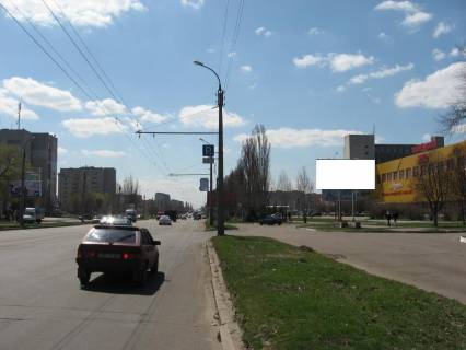 Билборд A в Черкассах, 3в*6ш  вул. Сумгаїтська, 10 фото 1