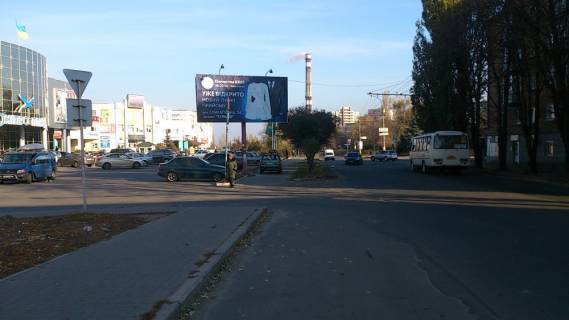 Билборд A в Черкассах, 3в*6ш  вул. Припортова (Героїв Сталінграда), 38 (ТРЦ Дніпроплаза) фото 1