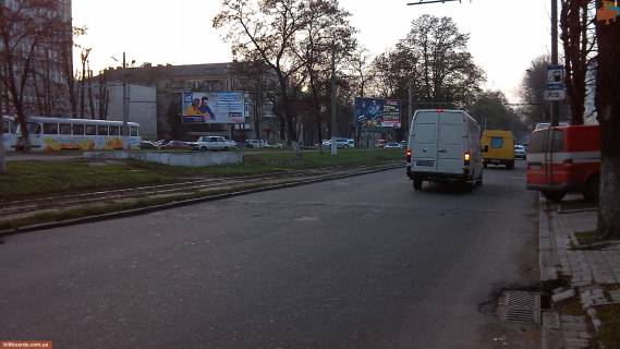 Билборд  в Днепр (Днепропетровск) пр-т Лесі Українки (Пушкіна), 55, напротив Приватбанка фото 1